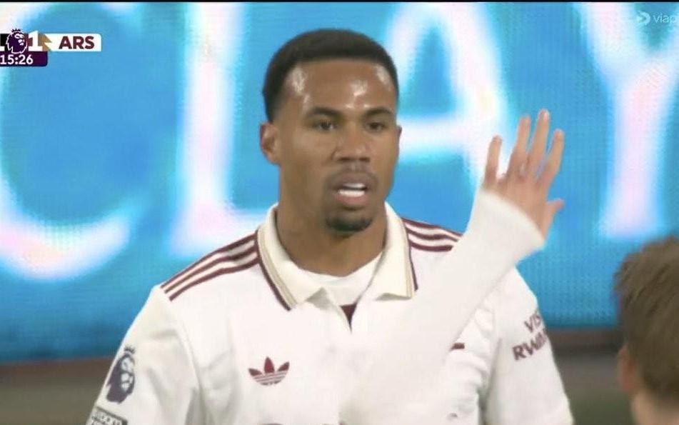 英超进球20+，加布里埃尔成阿森纳队