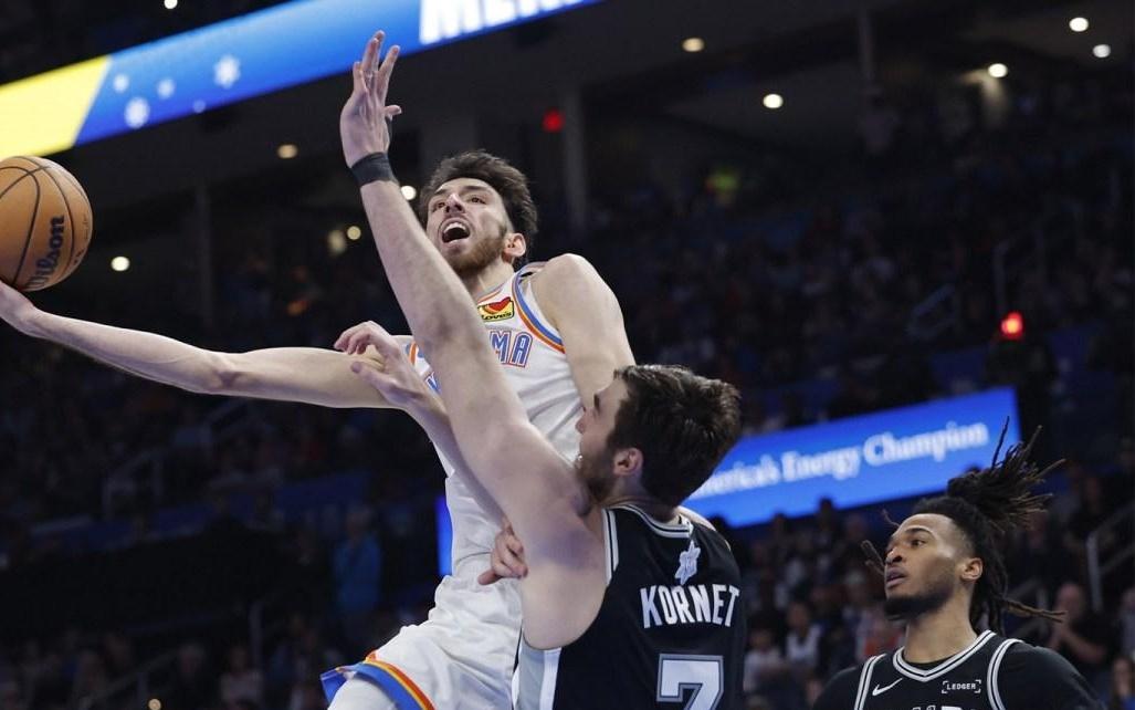 帕金斯称切特霍姆格伦圣诞大战打得太软，马刺“戏耍”雷霆