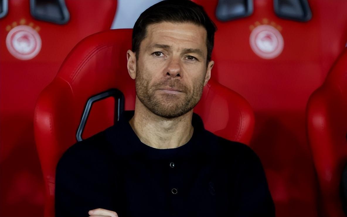 惨遭3连平！皇马忍不了，要换掉阿隆索，最理想救火教练浮出水面