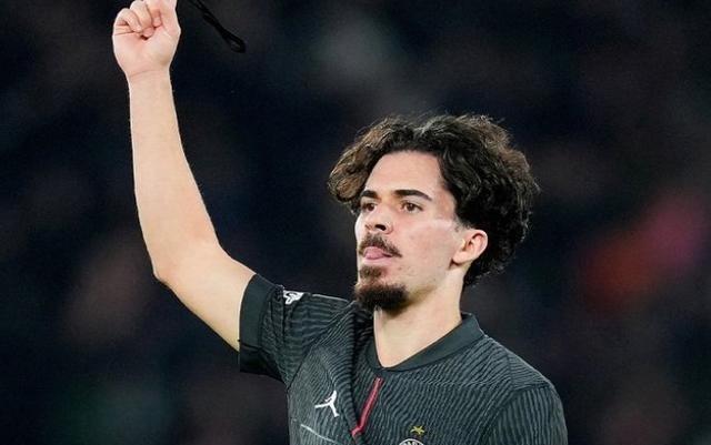 创纪录，巴黎成欧冠唯一后卫、中场、