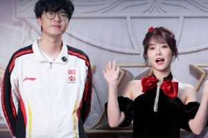 小钰采访jiejie：用虎哥句式形容自己那我就是猛虎的小伙伴！