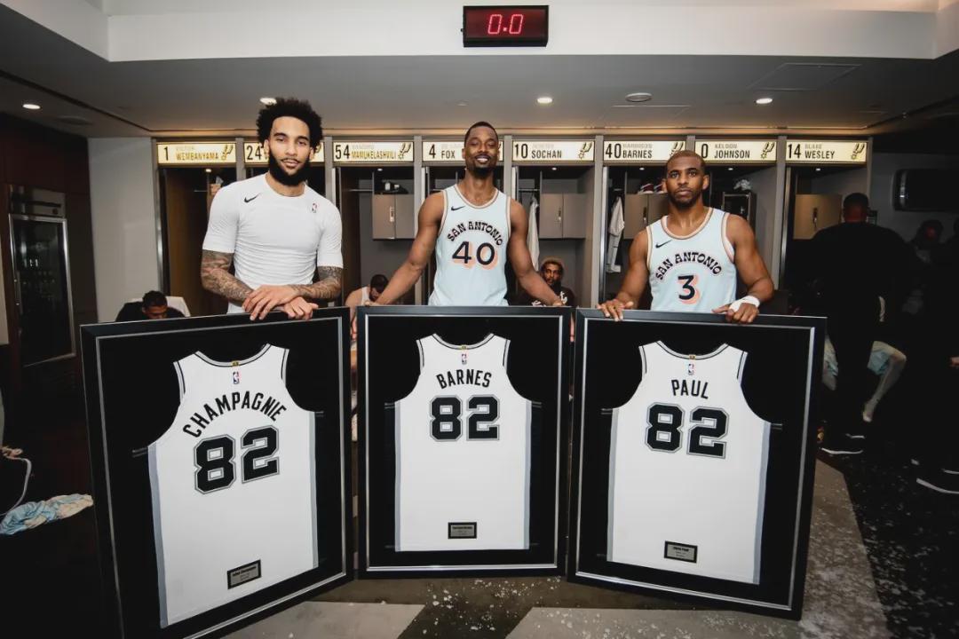 马刺捡到宝！正负值+257！力压文班亚马