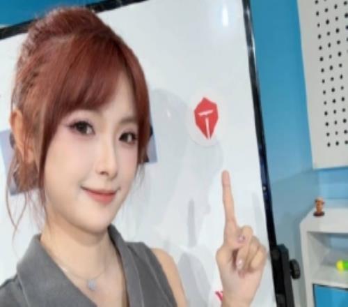 主持人泱泱更新动态：能行吗滔搏哥先相信