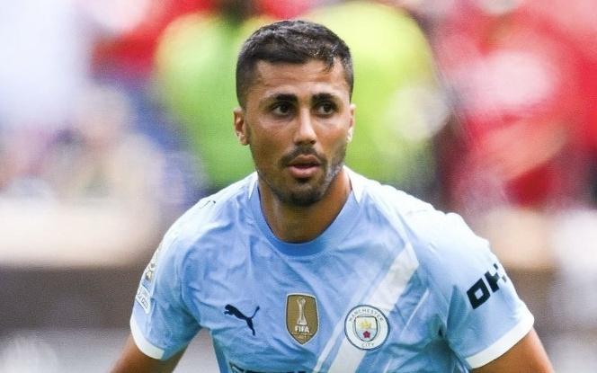 罗德里：曼城踢出了一场聪明的比赛，但距拿下胜利只差两分钟