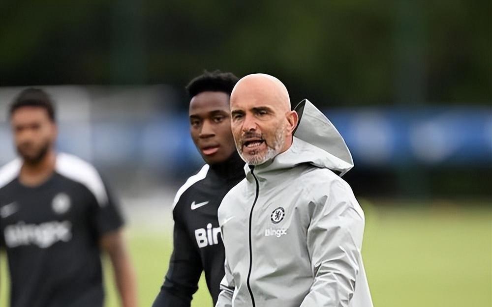 辞职只因“认知分歧”：蓝军老板想要