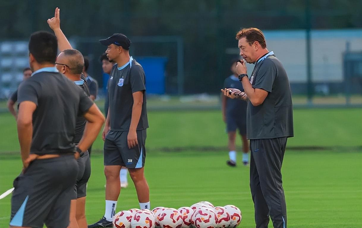 申花国脚或离队！被曝与主帅不合，赛季0出场，有望加盟大连英博