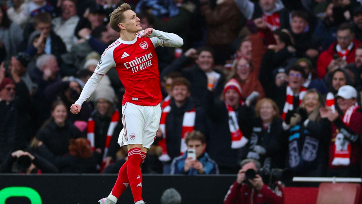 4场造4个乌龙12.9亿豪门21喜提3连