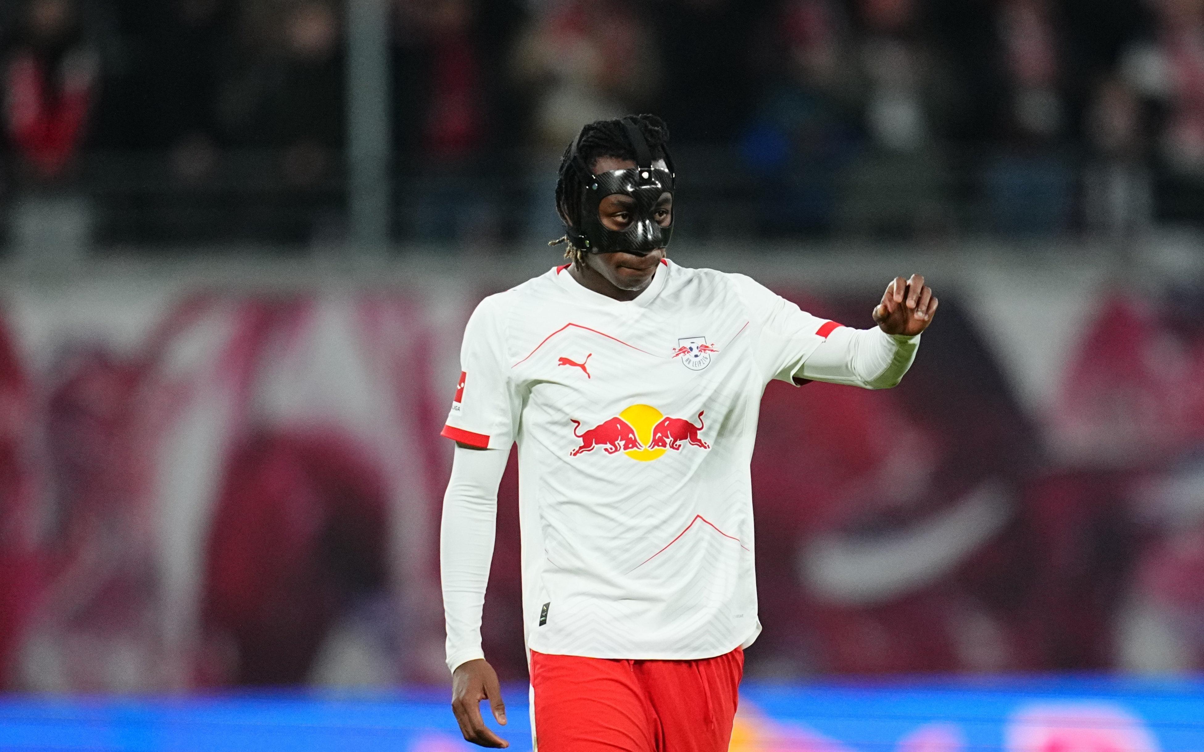 19岁要价1亿欧洲黑店推出赛季“新品”，曼联热刺拜仁对他认可