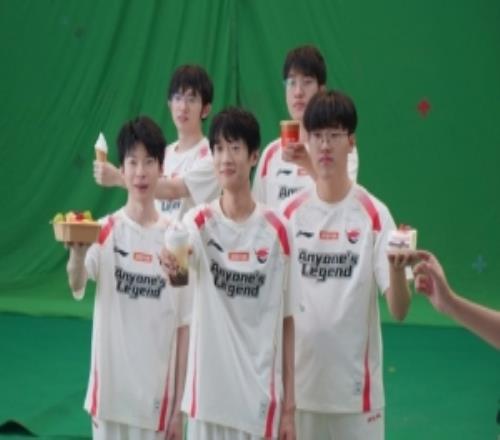 AL分享拍摄返图：你上单你中单你下单！