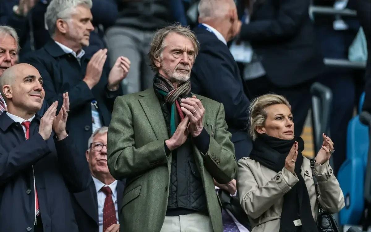 记者：拉爵严重依赖其他高层，曼联内部