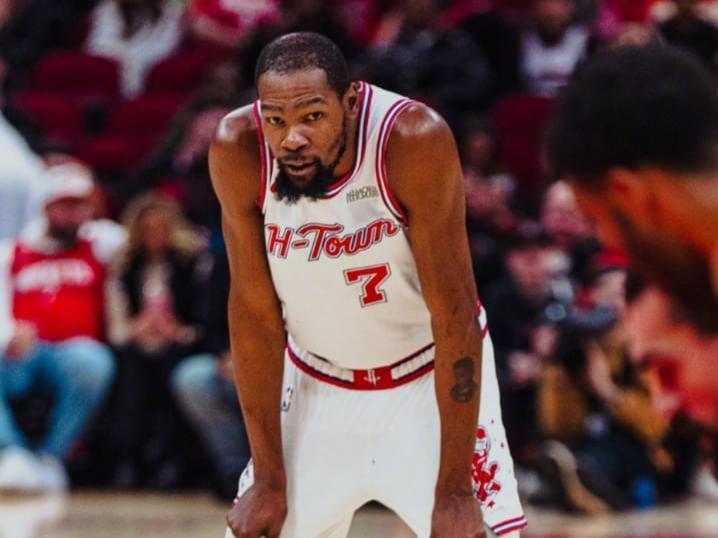 火箭126119步行者！乌度卡躲过一劫，杜兰特赛后表态成重中之重