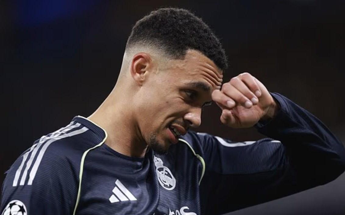 杰拉德：非常意外阿诺德无缘英格兰队，我为他感到失望