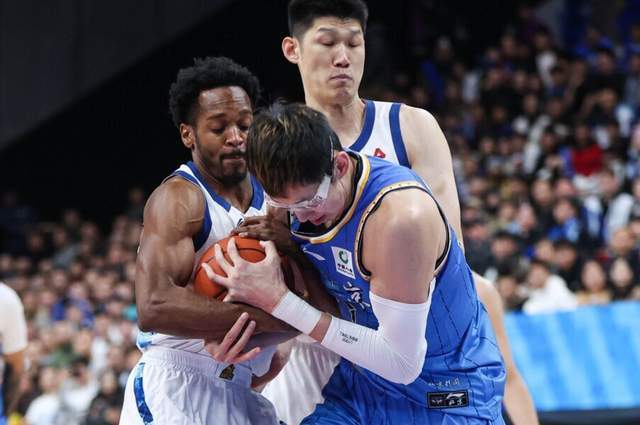 北京主场迎战广东拒绝连败！曾凡博迎来赛季首秀，杜锋斗法许利民