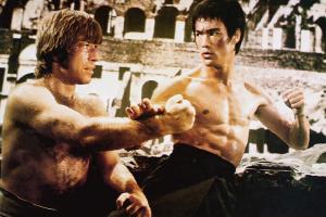 R.I.P！曾在《猛龙过江》中与李小龙对打的动作演员查克诺里斯去世