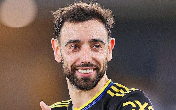 B费本赛季创造良机45次、直塞球15