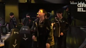 好一个鸡蛋配剩饭！蔚蓝边际发布HLE淘汰单曲《刀马蛋》