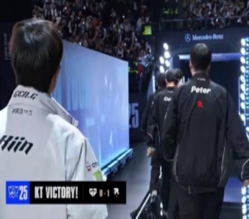 管泽元：BDD！你要干什么！太狠了今年Chovy脸色不对了