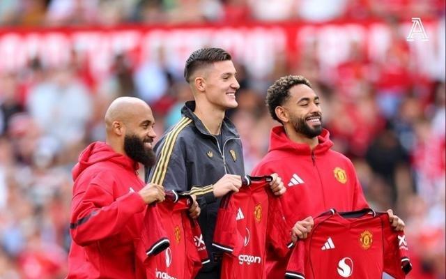 TA：曼联今夏额外借贷1.05亿镑用于引援，目前总债务6.37亿镑