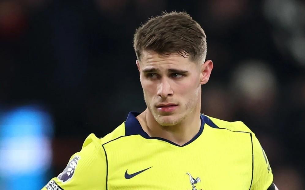 阿邦拉霍：范德芬值得在更大的俱乐部