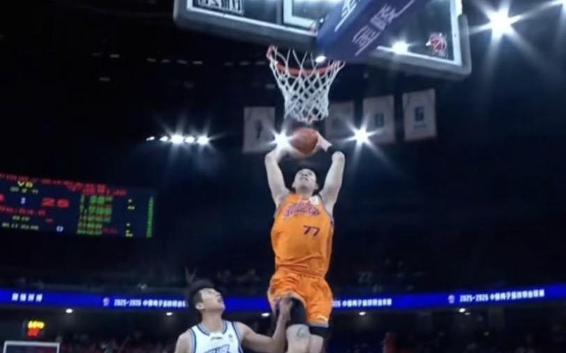 填满数据栏，张镇麟砍赛季新高20+2+4率上海豪取六连胜