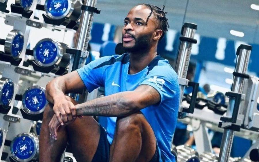 记者：富勒姆和水晶宫都询问了斯特林