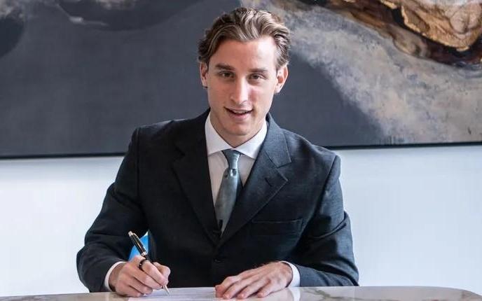 官方：此前和罗马解约的博韦自由转会加盟沃特福德