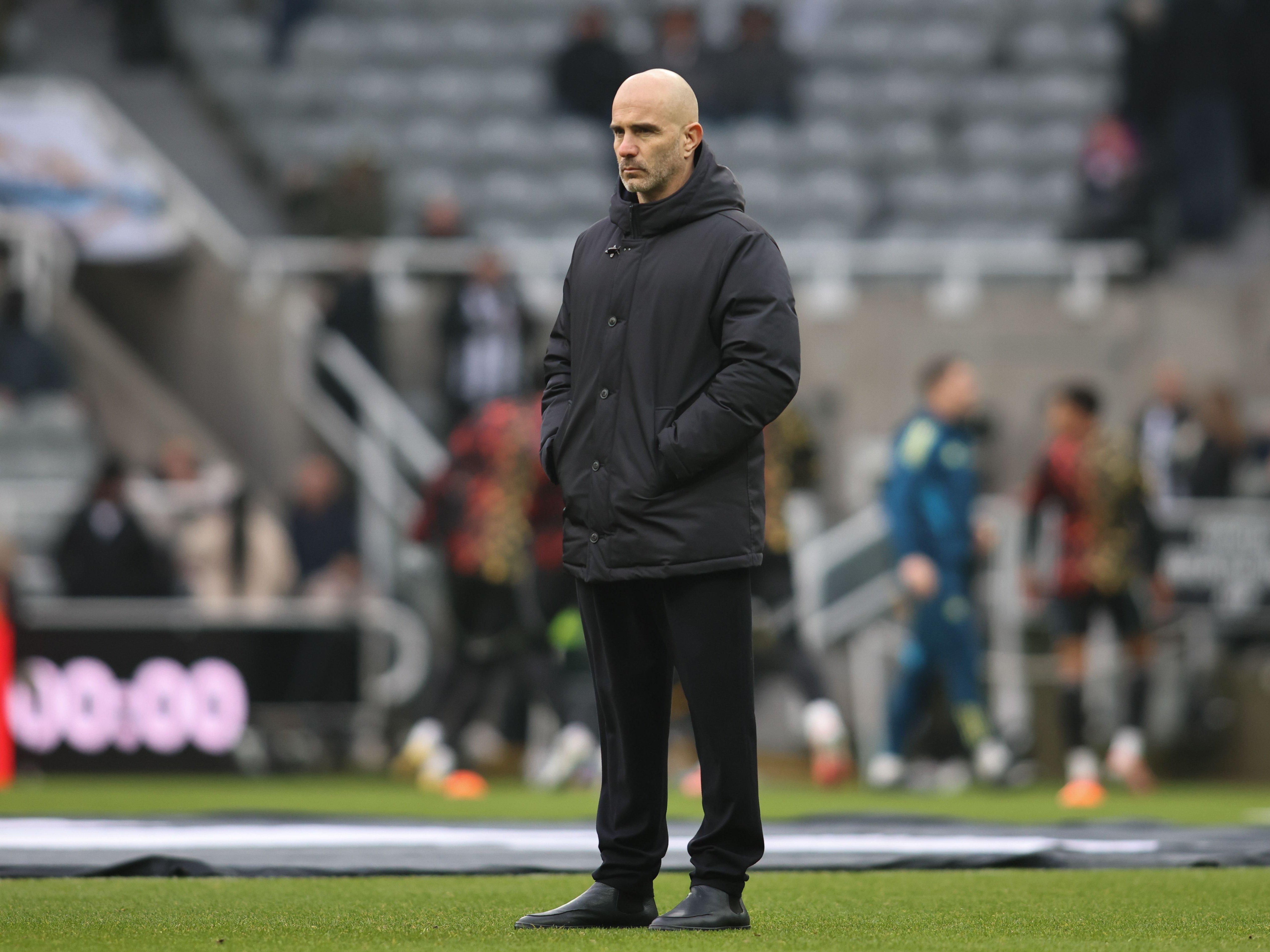 切尔西球迷抗议管理层：反对球员交易场模式，要求重回争冠之路