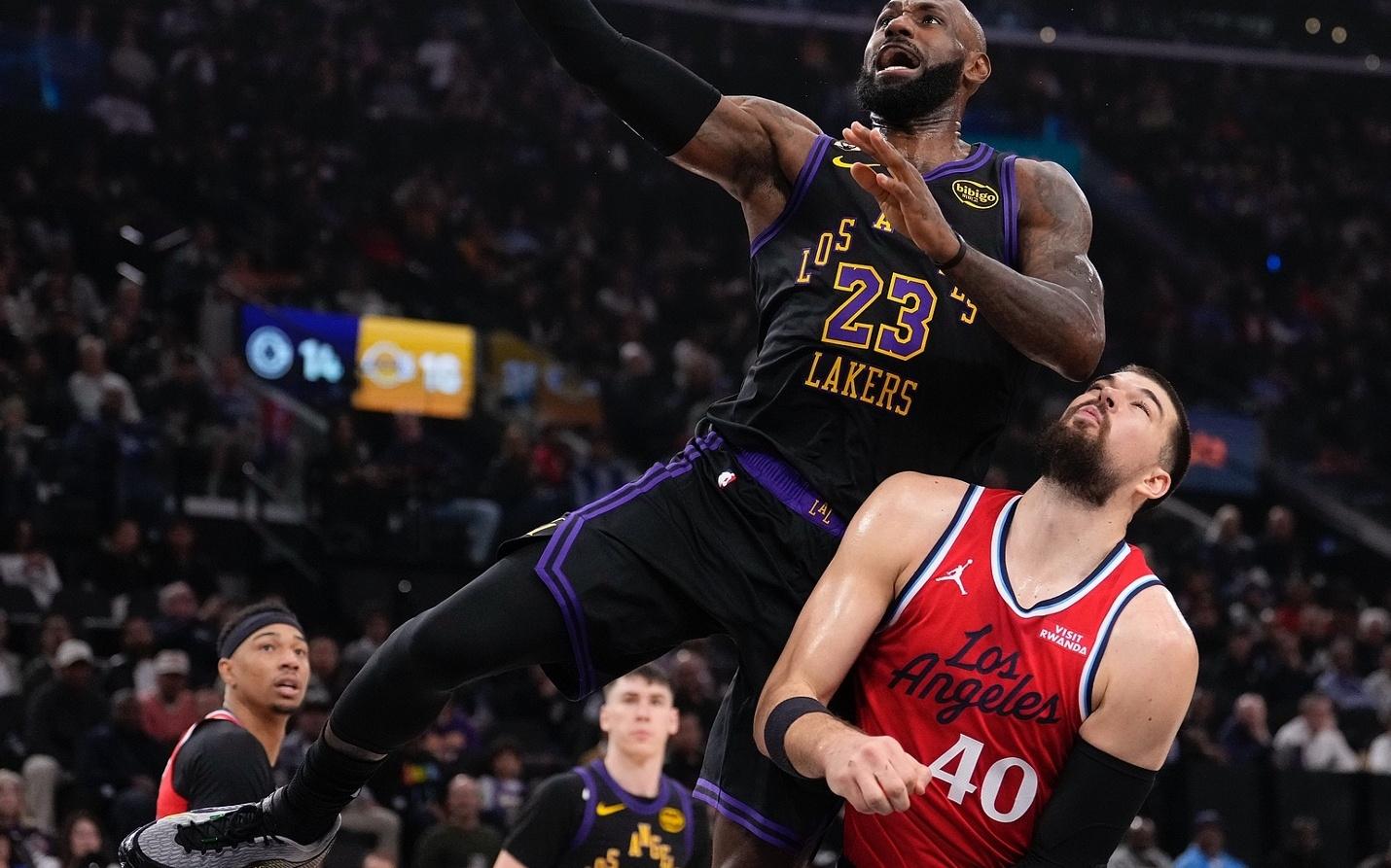 快船拒绝湖人26分逆转！小卡复出哈登18+10引7人上双詹东55+16