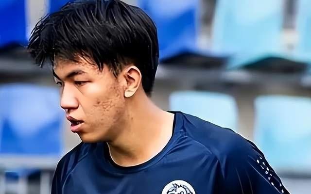 21岁“中国孔卡”正在前意甲冠军队