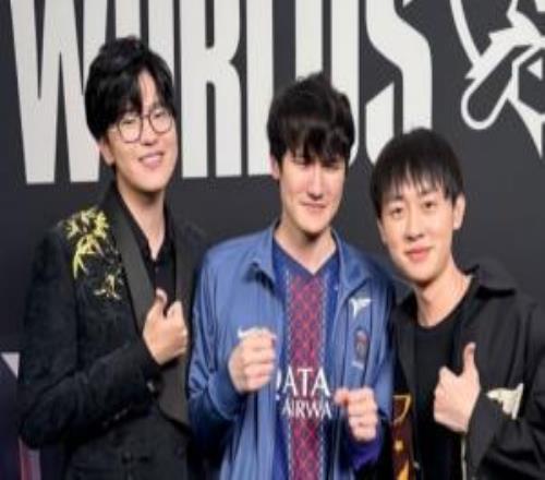 给我抽的签太烂了！Karsa更新社媒晒出与JiejieMing合照：仇人+2