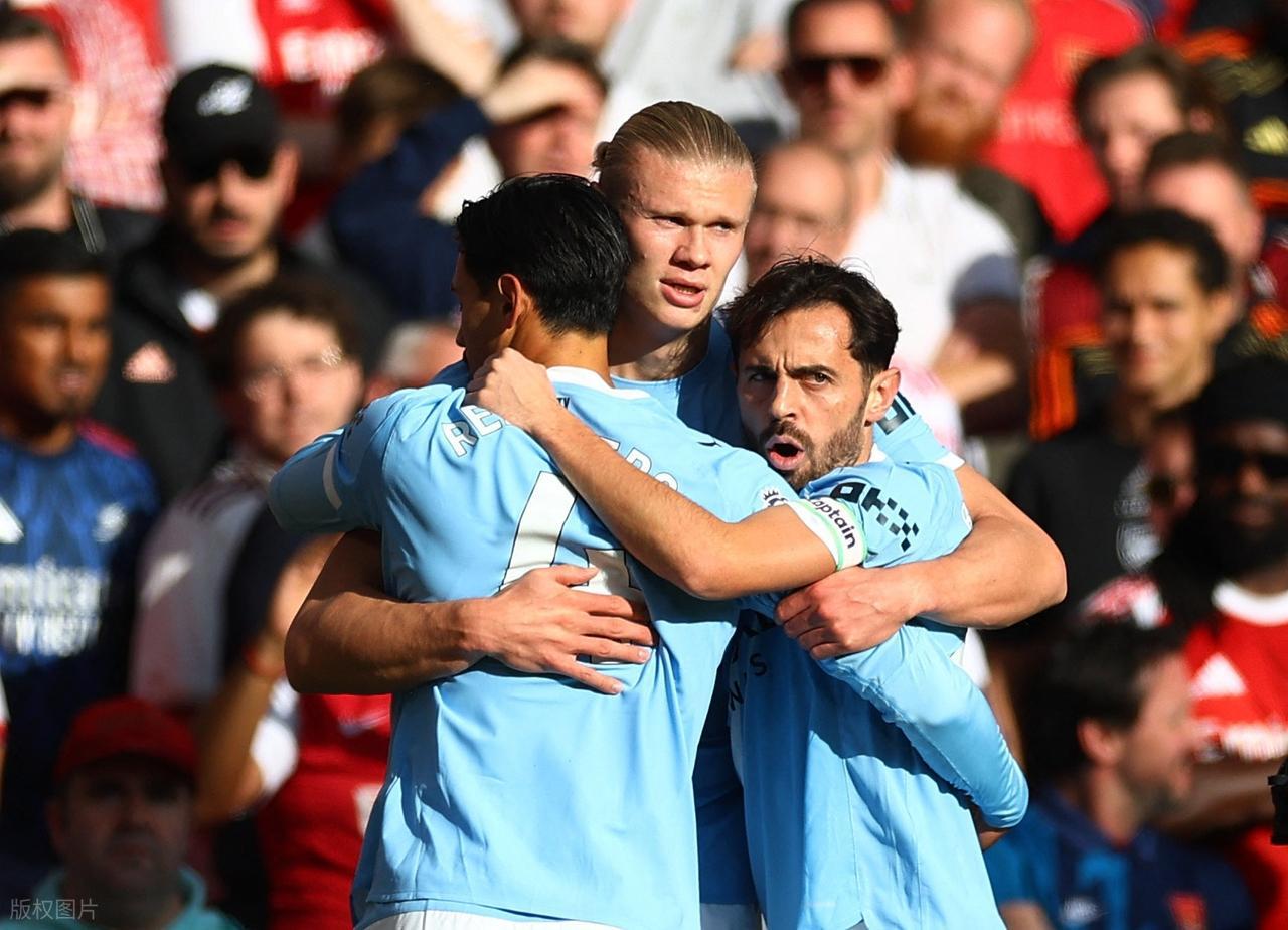英超最新积分战报曼城超曼联升至第9阿森纳绝平差利物浦5分