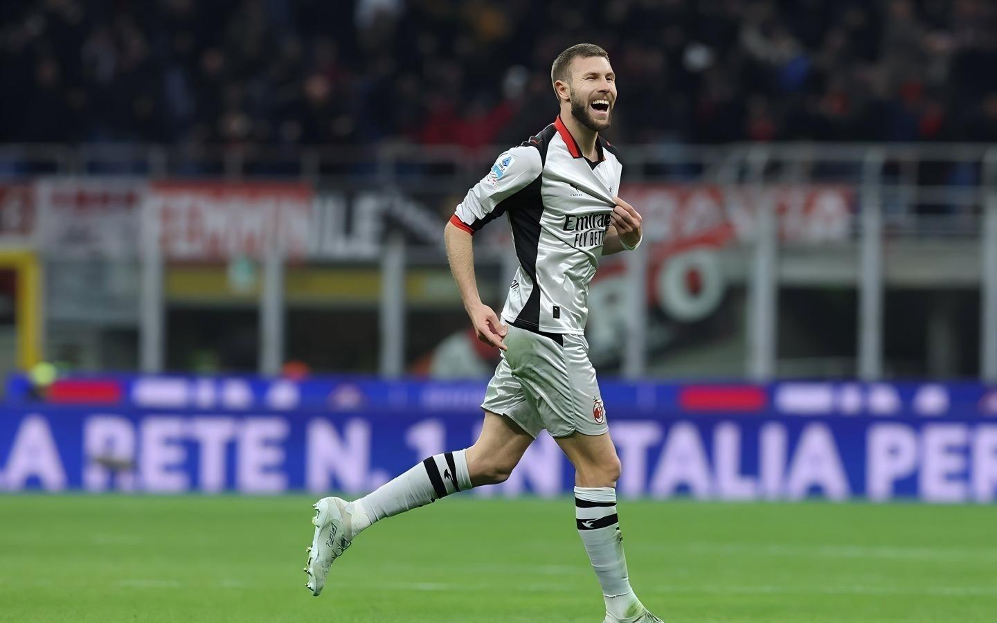 帕夫洛维奇本赛季打进4球，追平职业