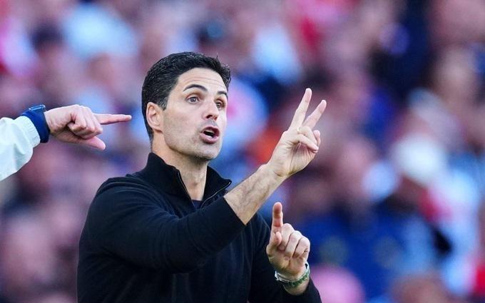 卡拉格：阿森纳有能力赢得英超和欧冠，但阿尔特塔总是不自信