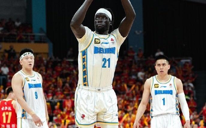 官宣！北京首钢不会引进第四名外援，起大早赶晚集