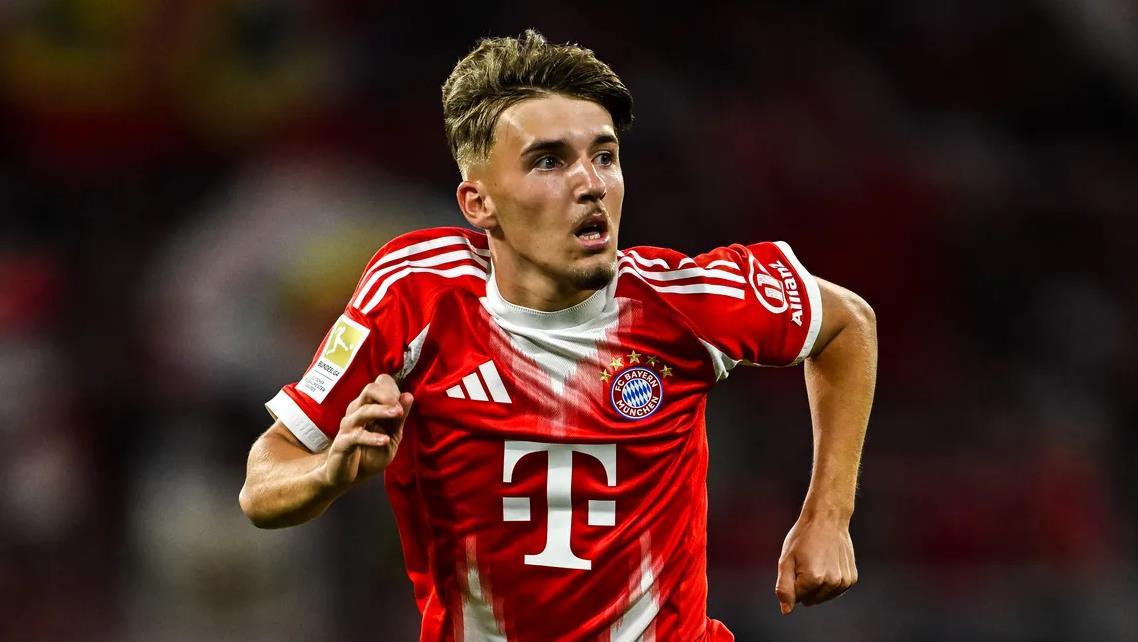 拜仁“小王子”卡尔的巨星之路偶像