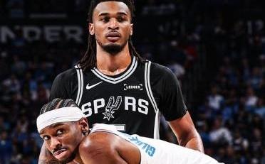 难顶，雷霆自202122赛季以来首次连续两场比赛输掉15分以上