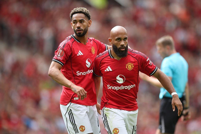 曼联VS水晶宫，3名球星伤缺，要避免4场