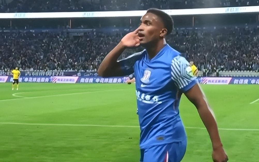 上海申花为何又错失冠军暴露球队两大短板，凸显俱乐部决策失误