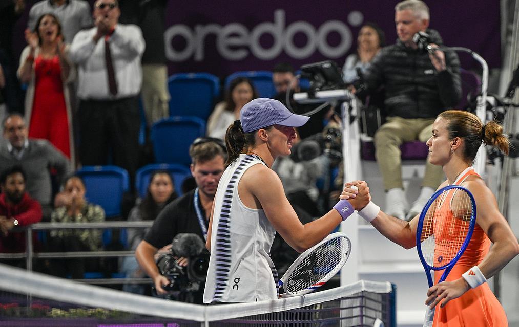 争议球引发口水战！斯瓦泰克强调不清楚，萨卡里反驳说能觉察到