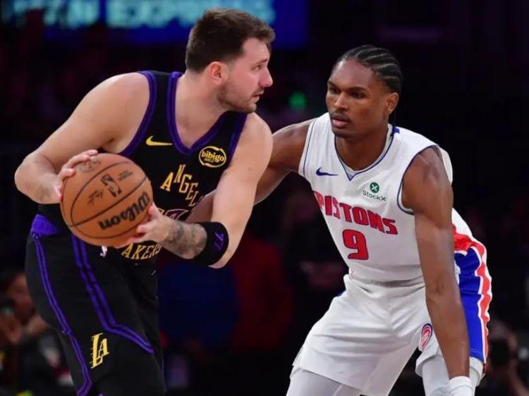 NBA最新排名出炉！勇士渔翁得利，湖人开始掉队，快船也喜上加喜