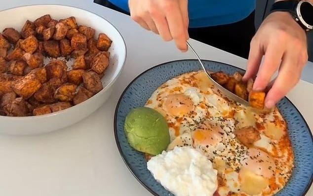 邮报：前英超球员皮尤退役后成为美食