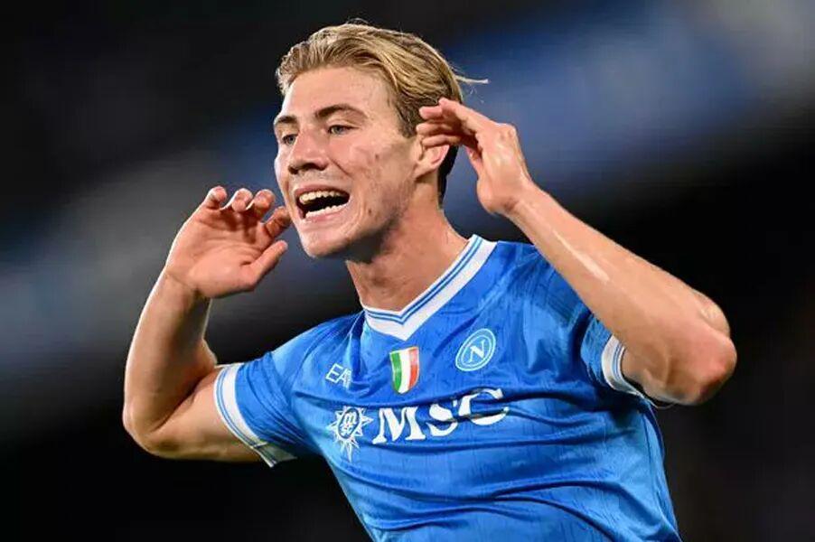 曼联4400万卖霍伊伦德基本谈妥！转会