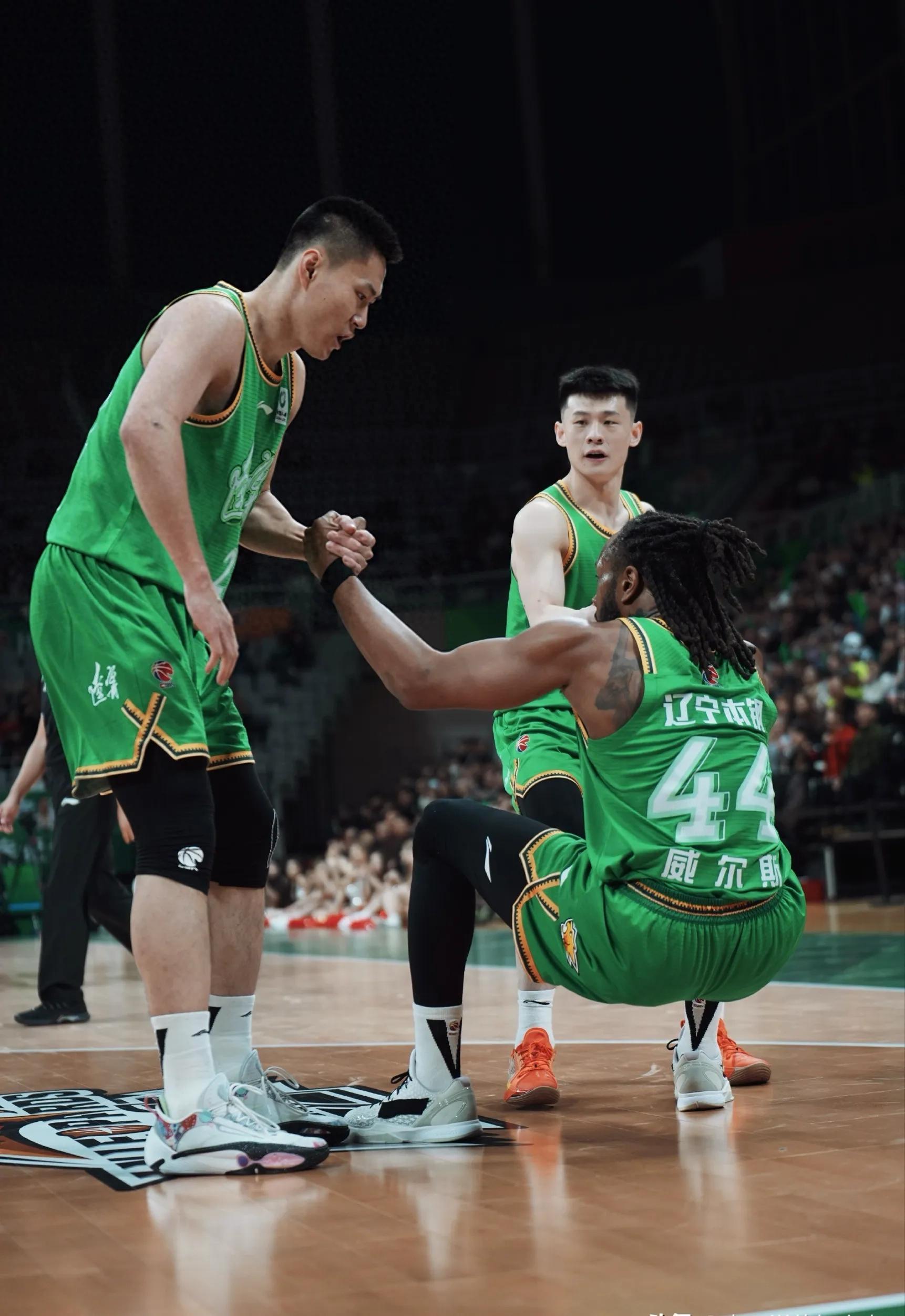 CBA最新排名！辽宁杀到第2，吉林第3，广