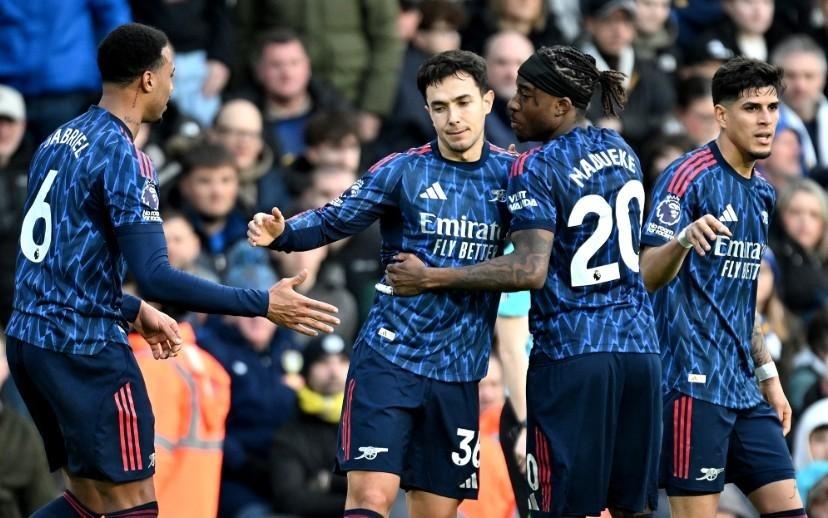 枪迷滑跪时刻，本轮英超曼城和维拉都