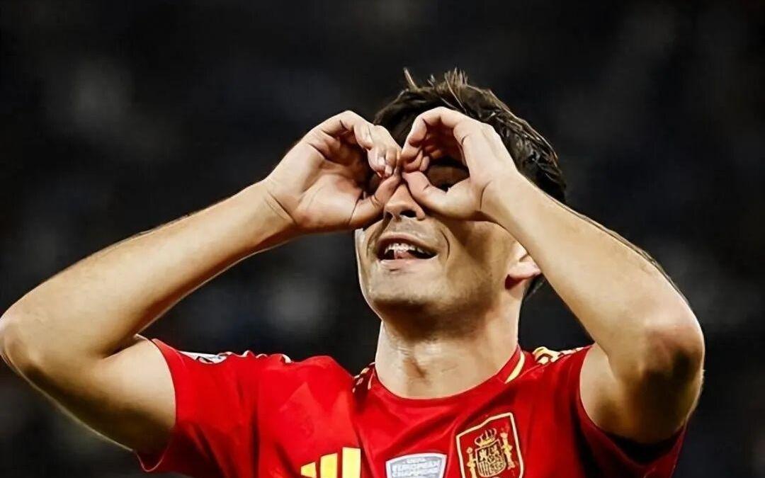 不同命！三年前跟佩德里齐名的他，如今