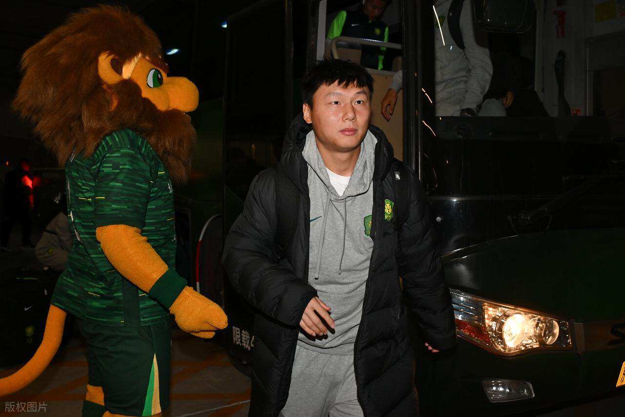 方昊已经来到浙江队冬训，未来将跟王钰栋和陶强龙，一起竞争主力