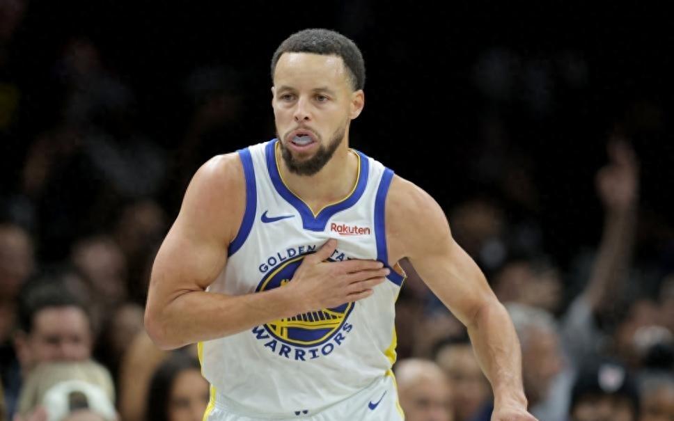 第400场！库里又创造NBA历史第一纪录，37岁年薪5960万是有原因的