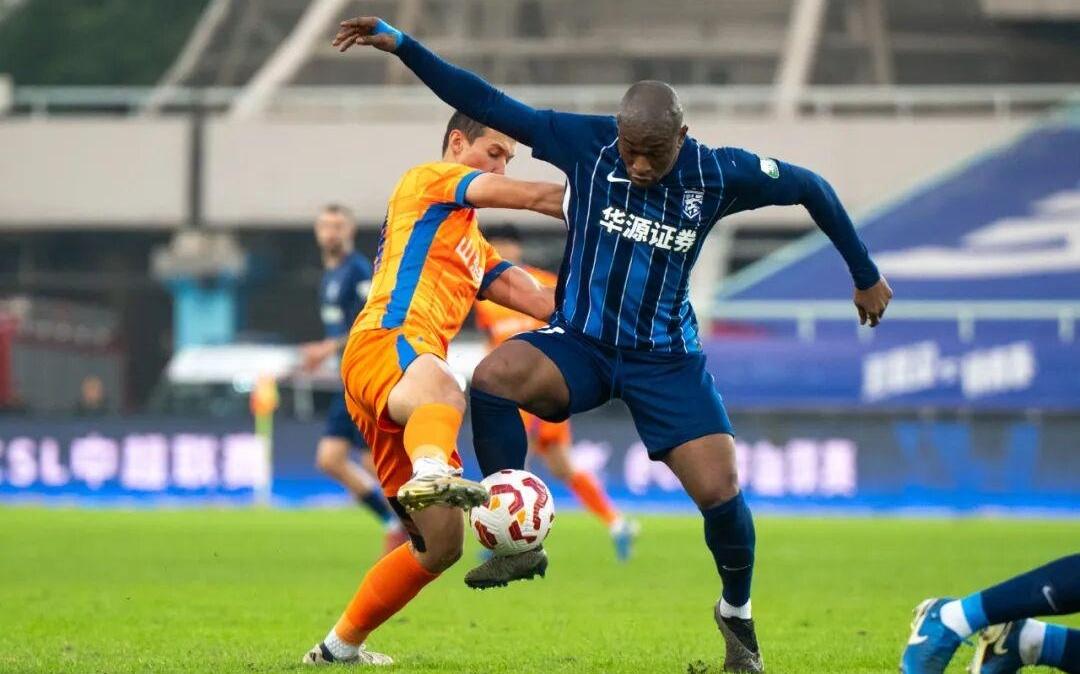 中超收官！海港三连冠梅州降级，武汉三