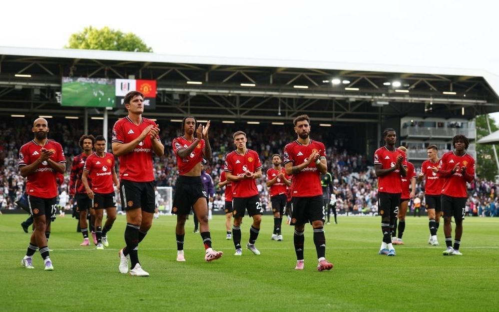 英超“红蓝大战”曼联获胜，切尔西的红牌毁了自己