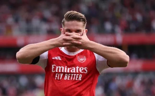 欧文：哲凯赖什是“虐菜型选手”，打硬